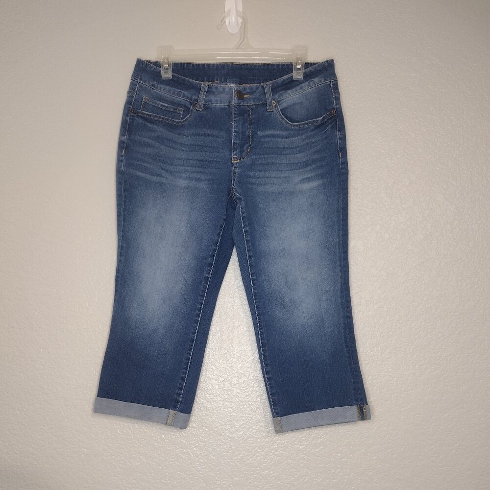 Time and Tru Cuffed Capri